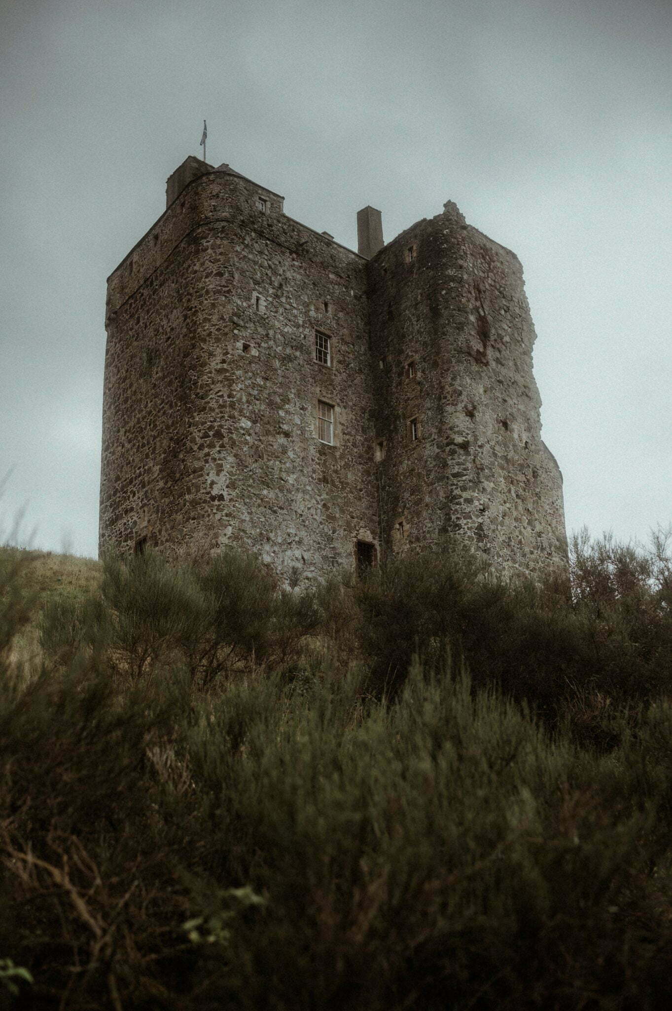 neidpath castle in the scottish borders